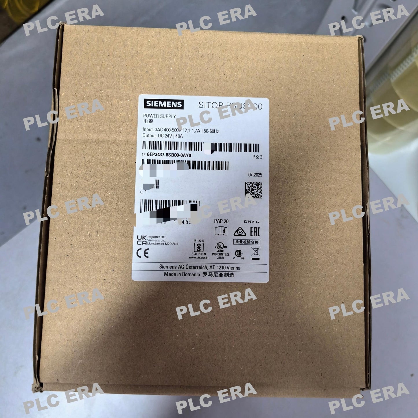 Front view of Siemens SITOP PSU8200 6EP3437-8SB00-0AY0 showing terminals and status LED