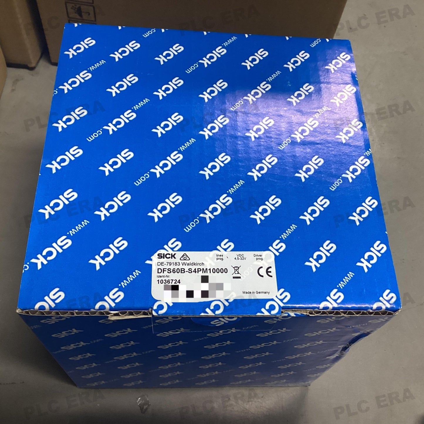 SICK DFS60B-S4PM10000 dimensions drawing – 60 mm diameter, solid shaft 10 mm, clamping flange 36 mm, 5 m cable length, IP65/IP67