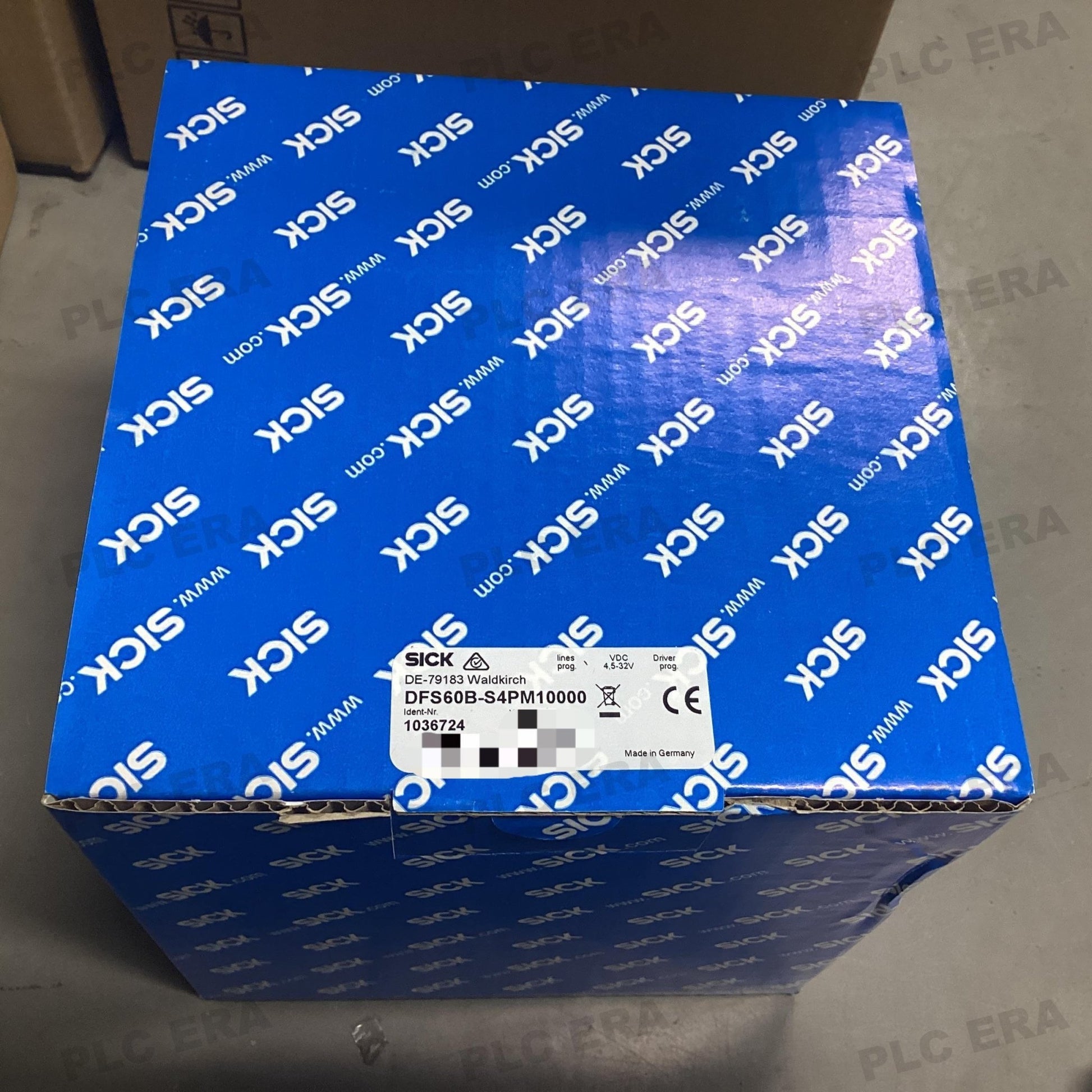 SICK DFS60B-S4PM10000 dimensions drawing – 60 mm diameter, solid shaft 10 mm, clamping flange 36 mm, 5 m cable length, IP65/IP67