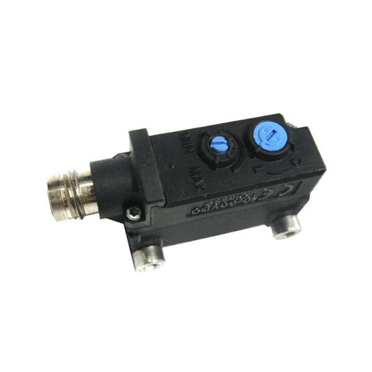 KEYENCE PZ - G61CP Square Retro - Reflective Photoelectric Sensor - PLC ERA