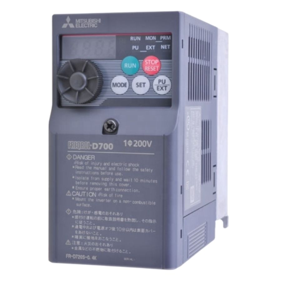 Original New Mitsubishi Electric FR-D720S-0.4K-CHT FREQROL-D700 0.4kW single-phase inverter front view