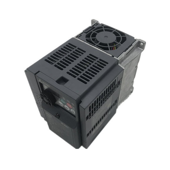 Original New Mitsubishi FR-D740-3.7K-CHT FREQROL-D700 3.7kW 400V inverter front view