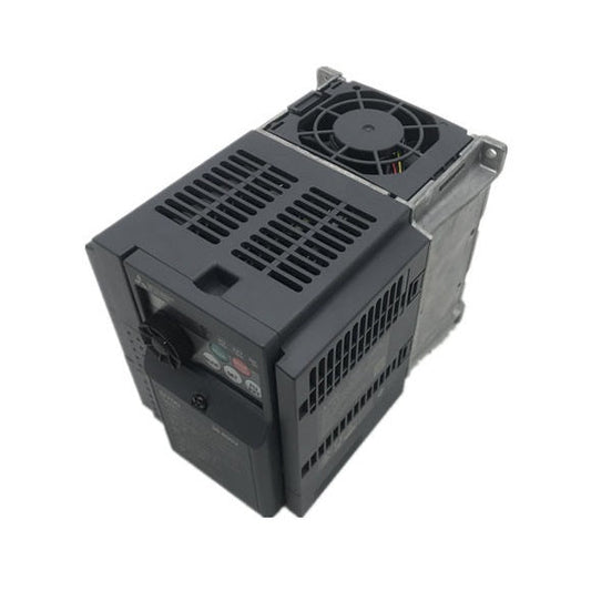 Original New Mitsubishi FR-D740-3.7K-CHT FREQROL-D700 3.7kW 400V inverter front view