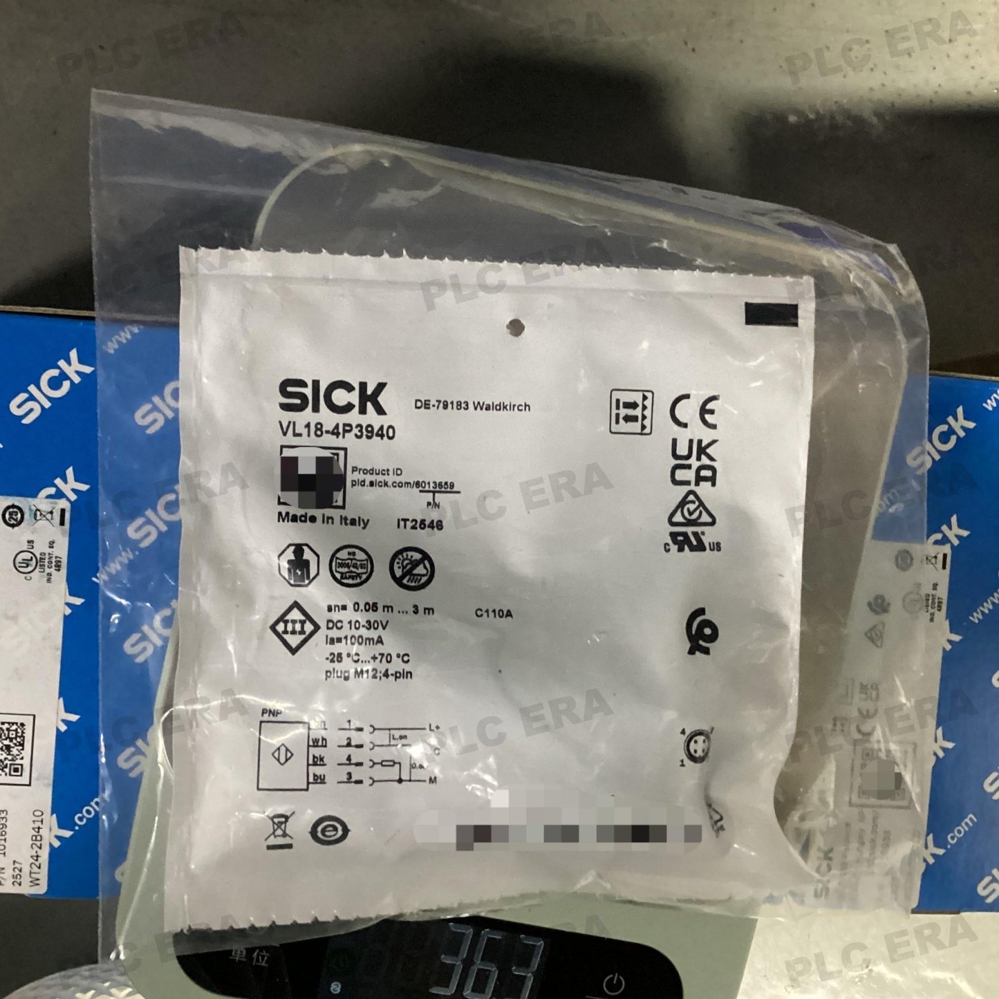 SICK VL18-4P3940 6013659 dimensions drawing 18x18x75mm M18 thread radial beam exit