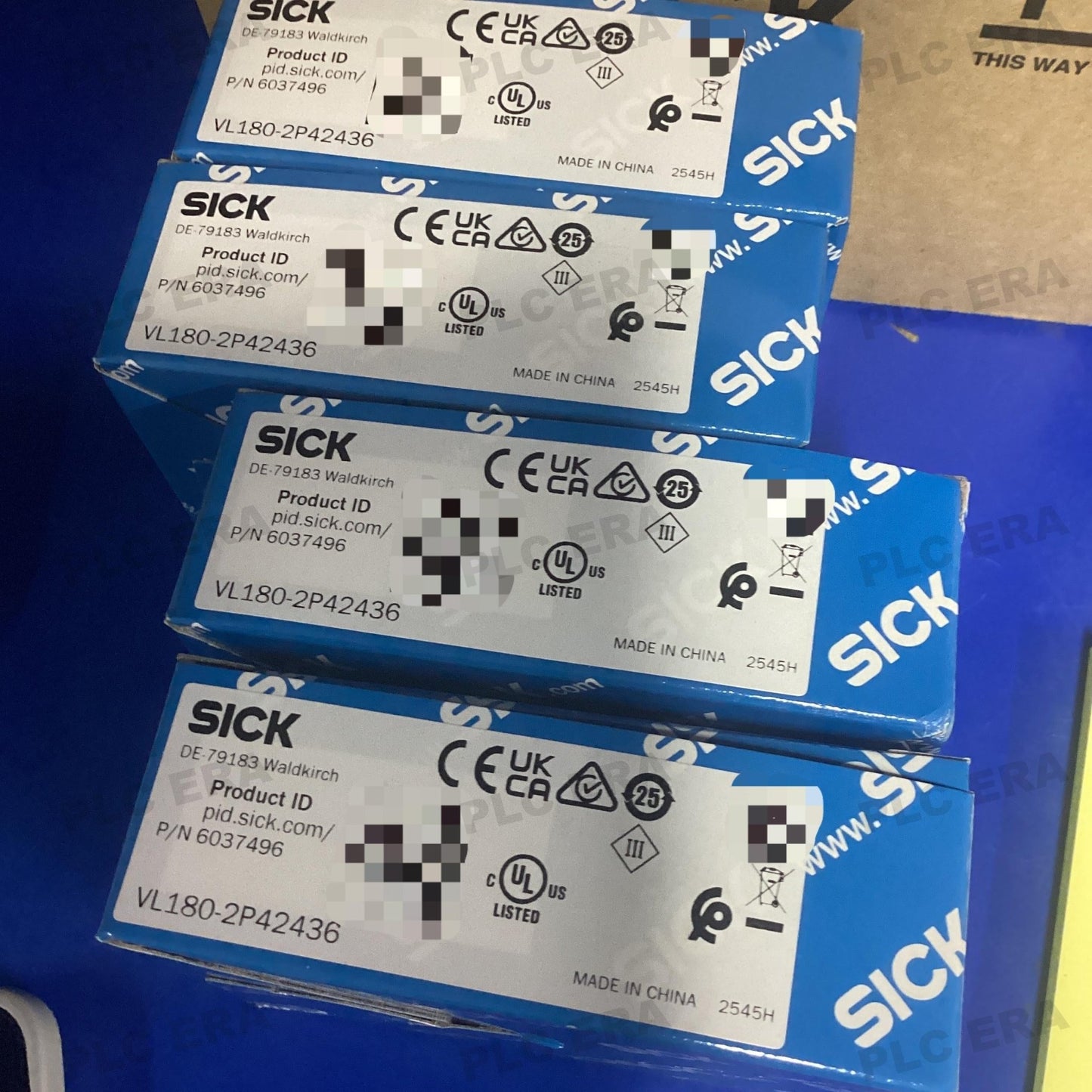 SICK VL180-2P42436 dimensions drawing 18 × 18 × 70.2 mm M18 thread